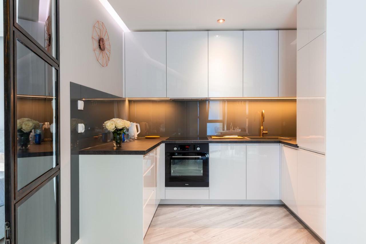 Apartament Miedziany يلينيا غورا المظهر الخارجي الصورة